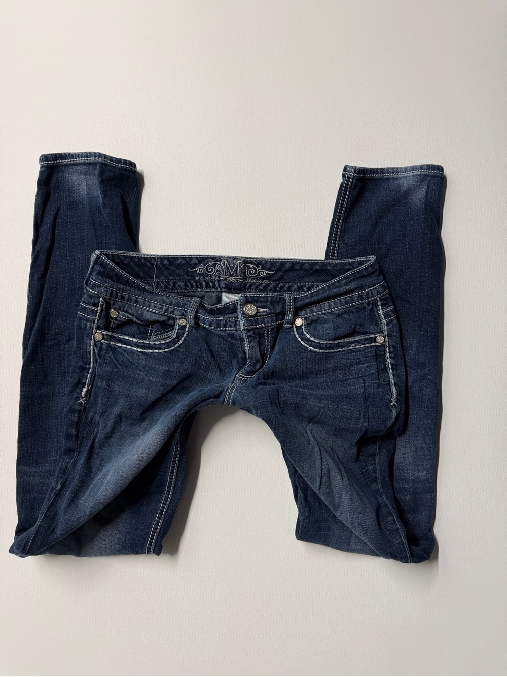 Maurices Women's Blue and Navy Jeans
